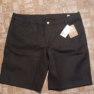 Carhartt Women's Black Flat Front Shorts Size 16